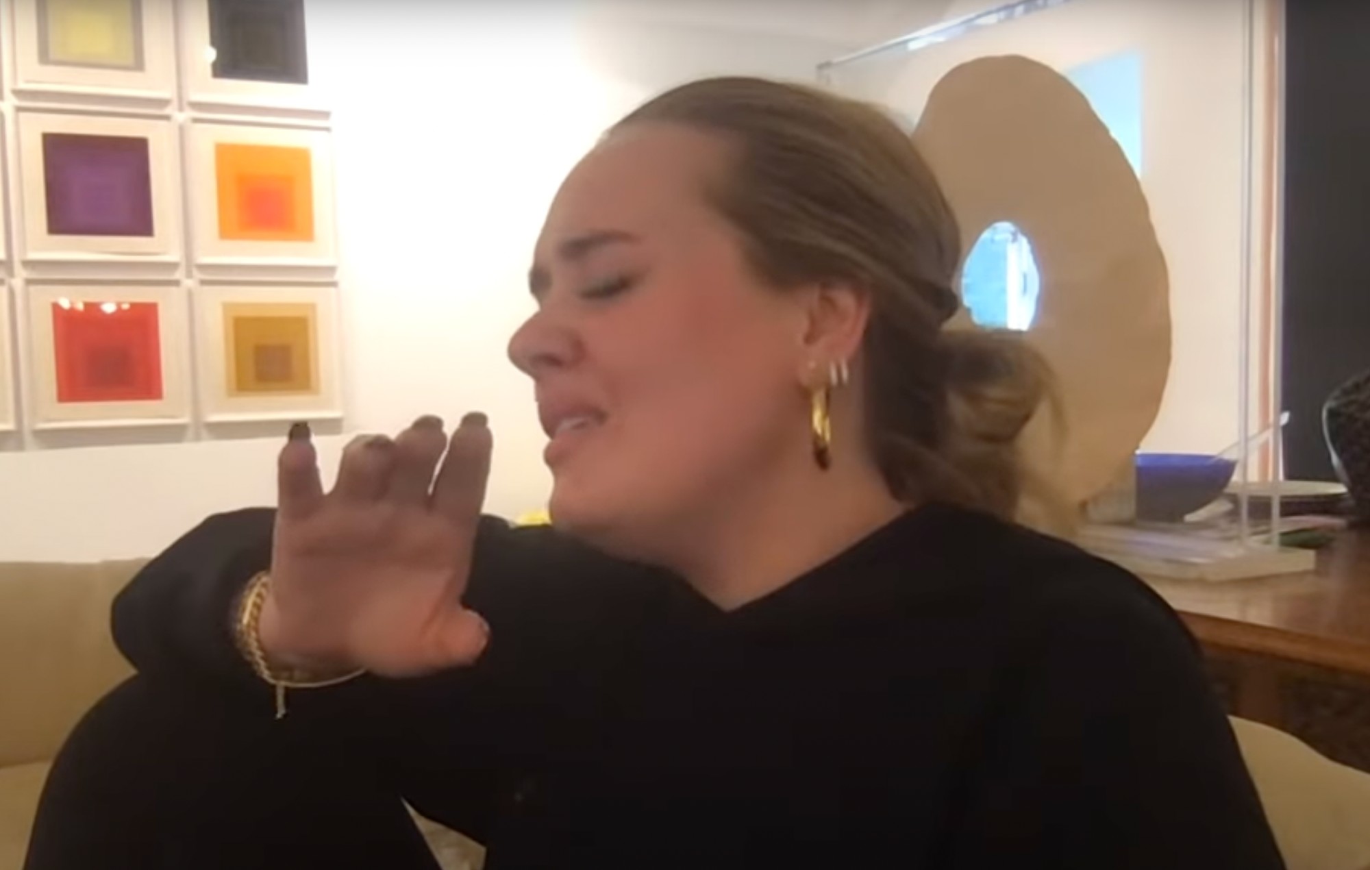 adele to be loved performance photobooth