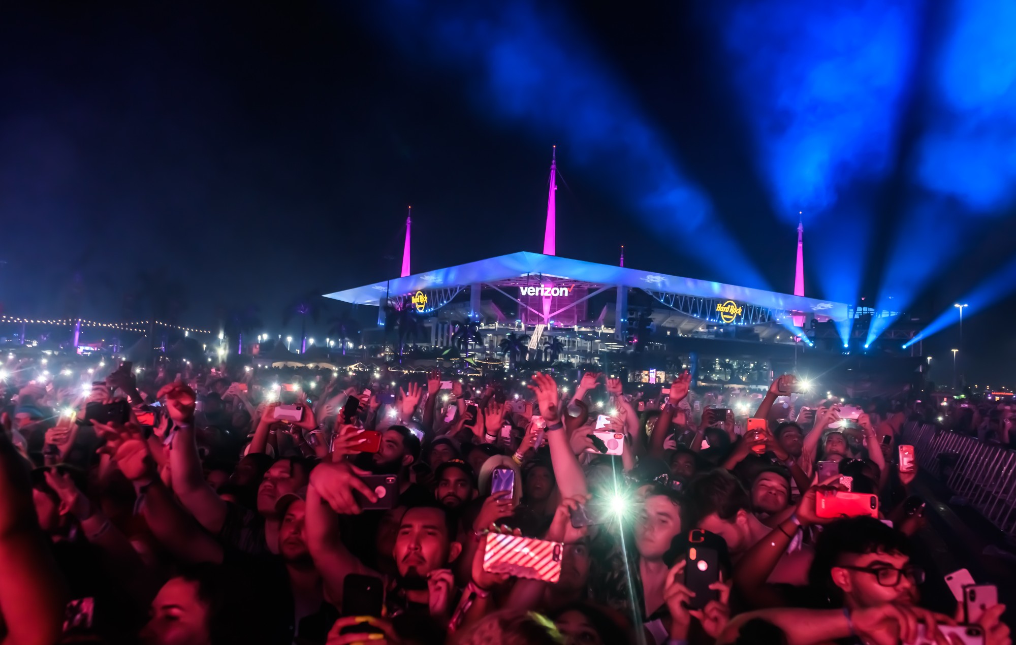 rolling loud admission astroworld