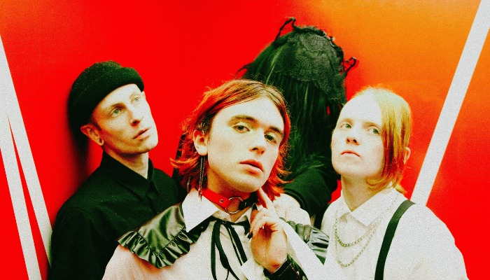 static dress prologue interview