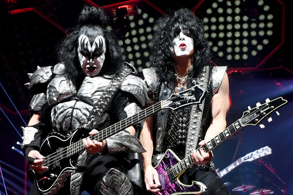 paul-stanley-defends-kiss’-‘end-of-the-road’-set-list