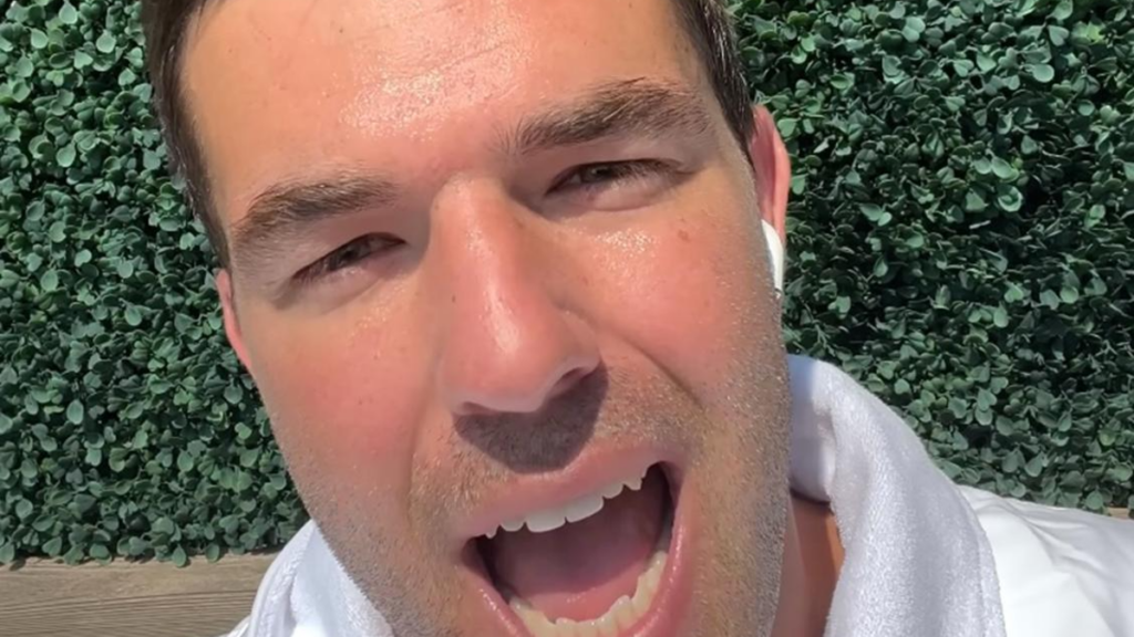 ‘fyre-festival-ii’-is-full-steam-ahead—mcfarland-announces-‘crew-trip’-for-just-$3,500-(sorry,-no-refunds)