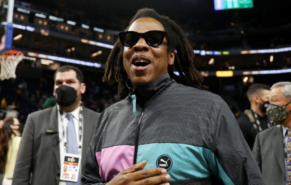 jay-z-responds-to-“dinner-with-jay-z-or-$500k”-meme:-“i-wouldn’t-tell-you-to-cut-a-bad-deal”