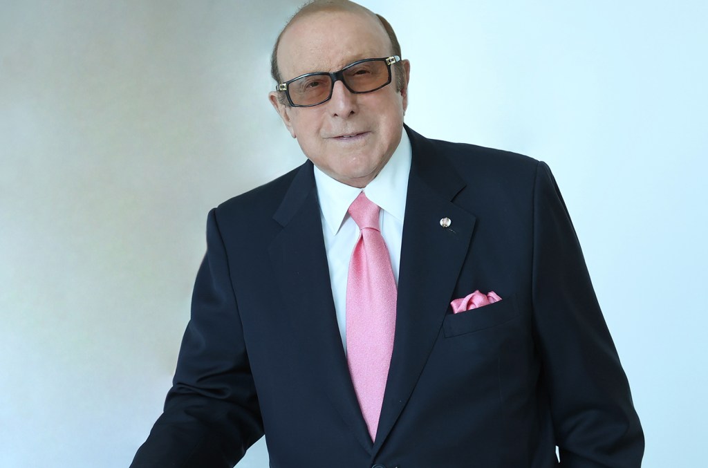 clive-davis-says-planned-documentary-will-take-viewers-inside-his-pre-grammy-party,-music’s-‘hottest ticket’