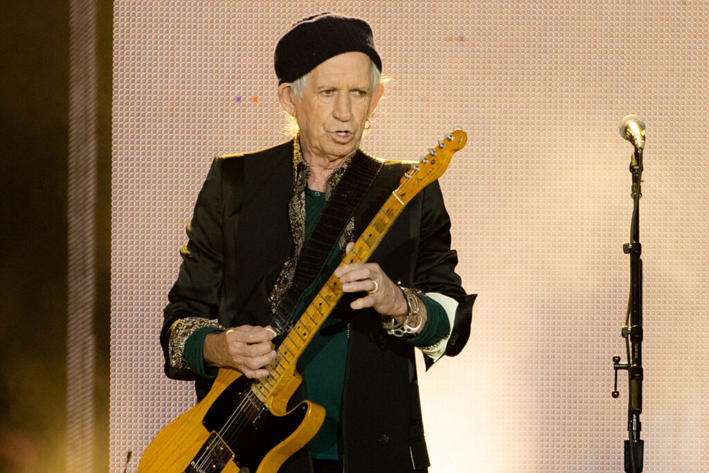 keith-richards:-rolling-stones-hologram-show-is-‘bound-to-happen’