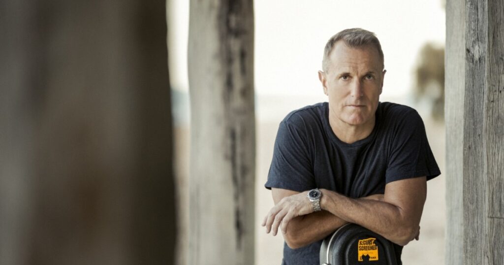 james-reyne-to-revisit-australian-crawl’s-biggest-hits-on-2024-‘crawl-file’-tour