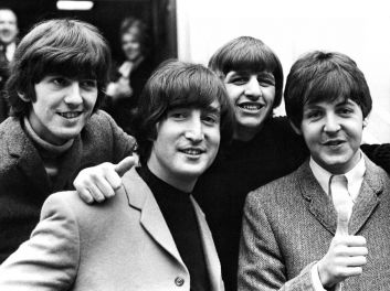 the-beatles-announce-final-song-“now-and-then”