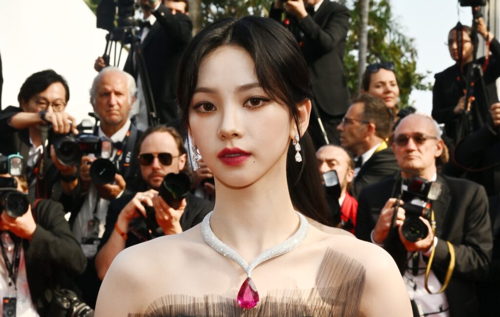 aespa’s-karina-stirs-controversy-with-comment-about-k-pop-groups-that-“fight-a-lot”