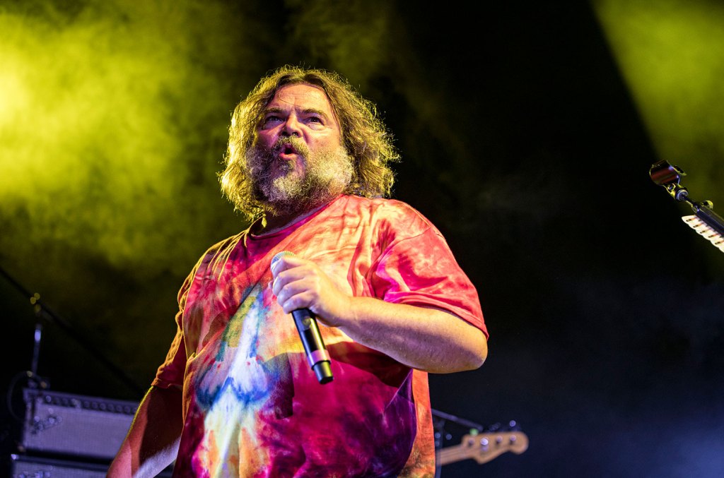 jack-black-stripped-to-his-tighty-whities-for-charity-cover-of-taylor-swift’s-‘anti-hero’