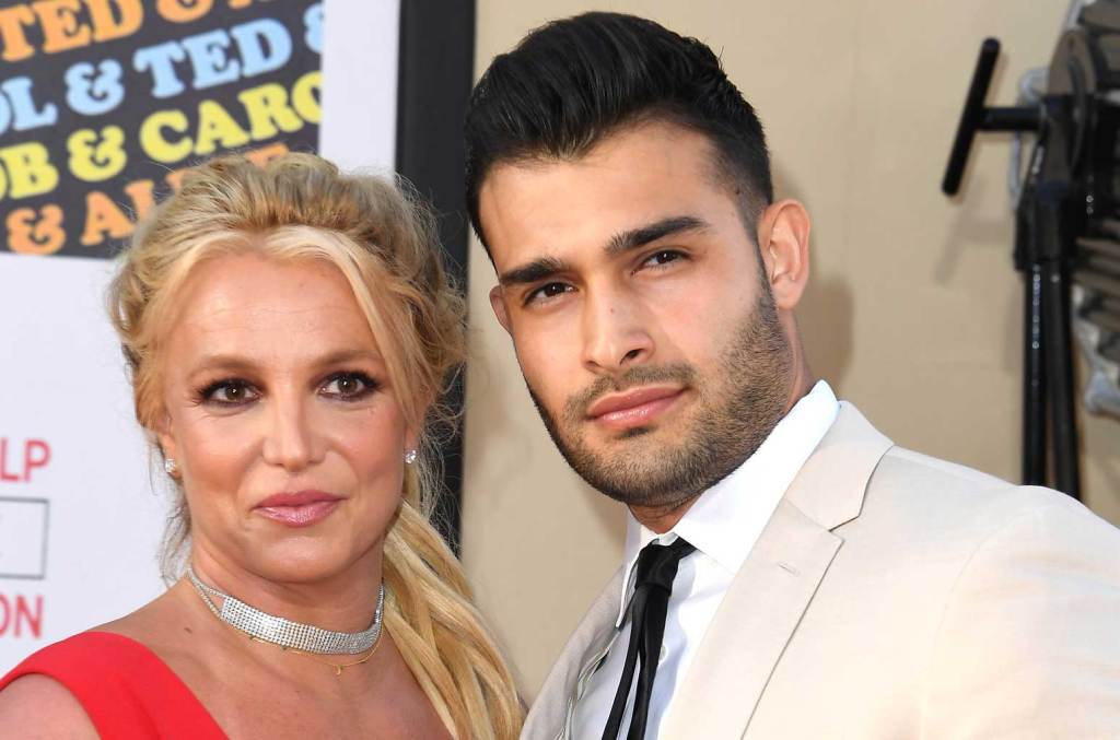 sam-asghari-says-britney-spears’-high-praise-for-him-in-‘the-woman-in-me’-memoir-‘made-me smile’