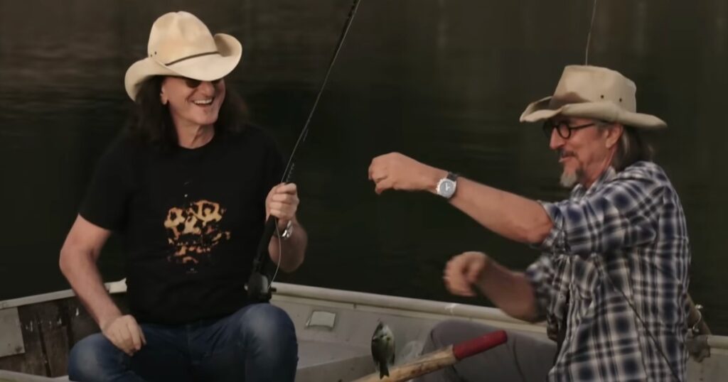 rush’s-geddy-lee-to-host-new-show-about-bassists-featuring-les-claypool,-chris-novoselic-and-more