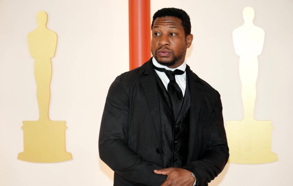 jonathan-majors:-judge-denies-motion-to-dismiss-domestic-abuse-case-against-actor
