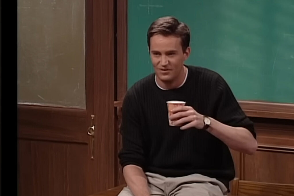 watch-matthew-perry-teach-‘sarcasm-101’-on-‘saturday-night-live’