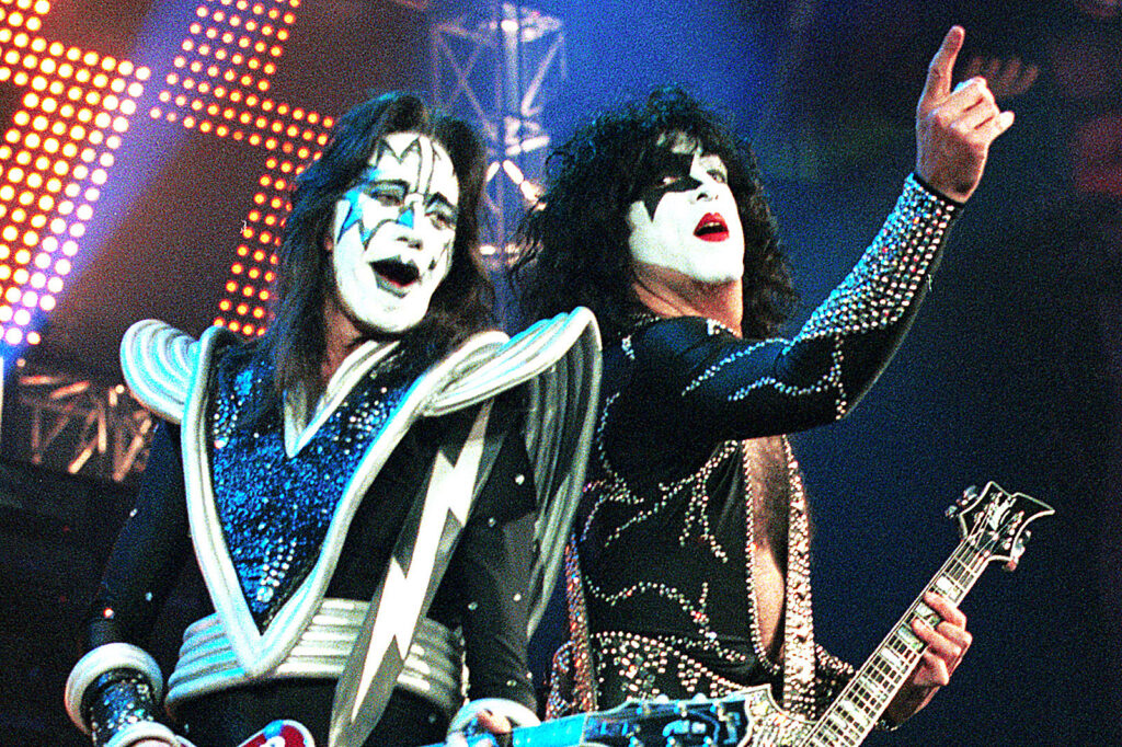ace-frehley:-my-album-makes-paul-stanley-‘look-like-an-imbecile’