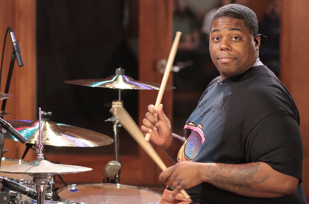 aaron-spears-dies-at-47:-drummer-remembered-by-ariana-grande,-justin-bieber-& more
