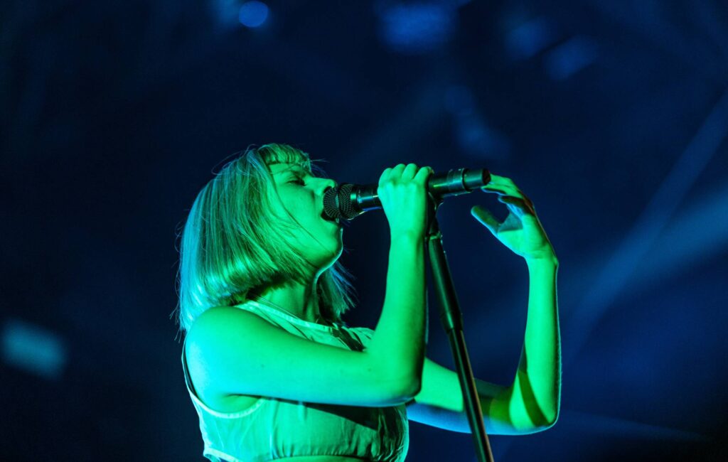aurora-shares-clip-of-poppy-new-single,-‘your-blood’