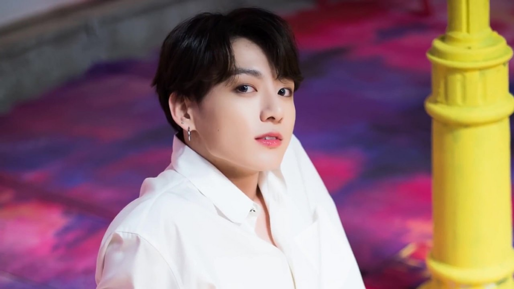jungkook-sets-single-day-album-sales-record-as-‘golden’-moves-over-2-million-copies-on-release