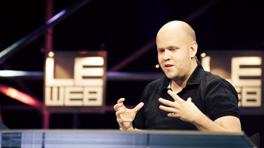 spotify’s-plans-to-demonetize-tracks-with-the-lowest-royalty-payouts-is-‘discriminatory-and-offensive,”-says-competition-policy-expert