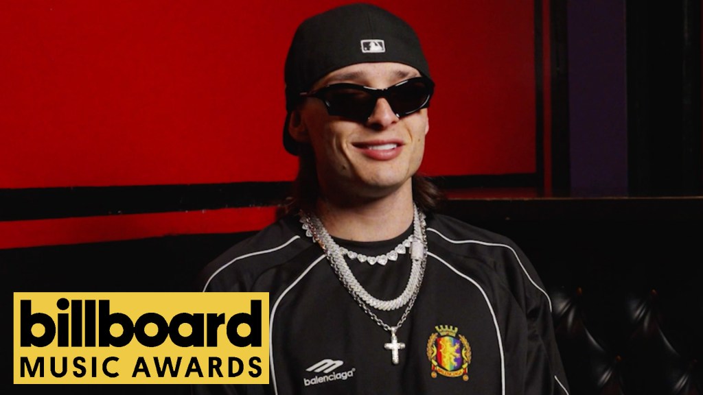 peso-pluma-on-the-meaning-behind-his-name,-success-of-‘ella-baila-sola’-&-more-|-billboard-music-awards 2023