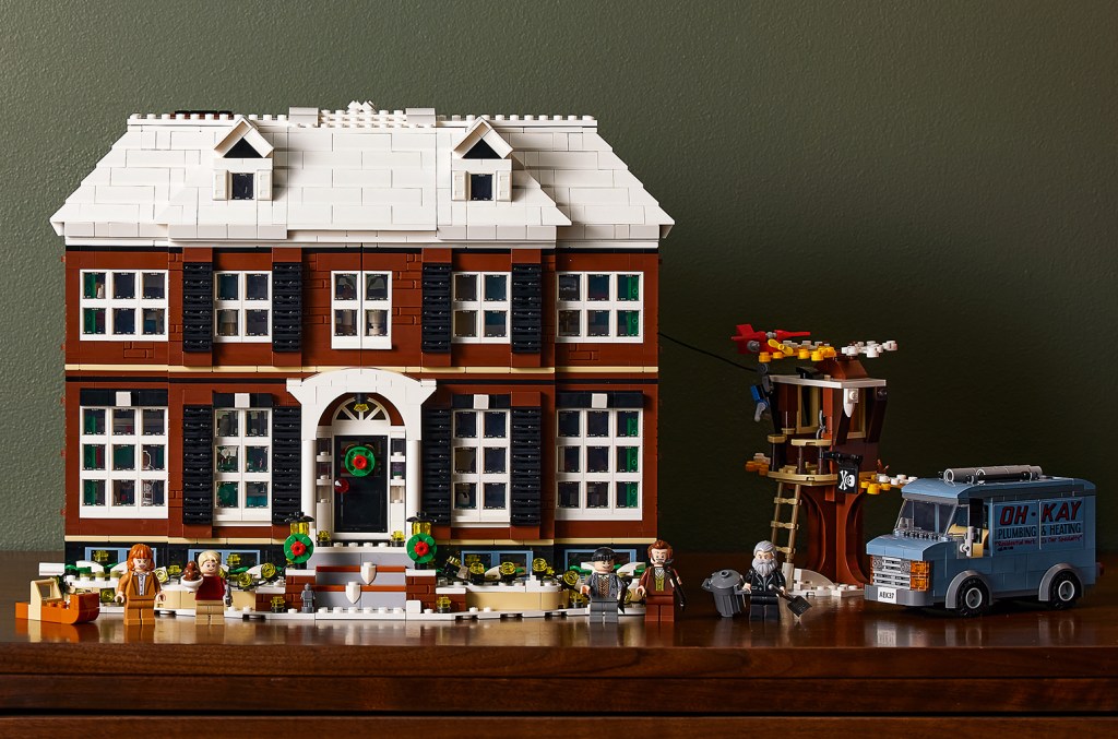 ‘home-alone’-gets-a-lego-makeover-just-in-time-for-the-holidays-&-it’s-still-in-stock:-where-to buy