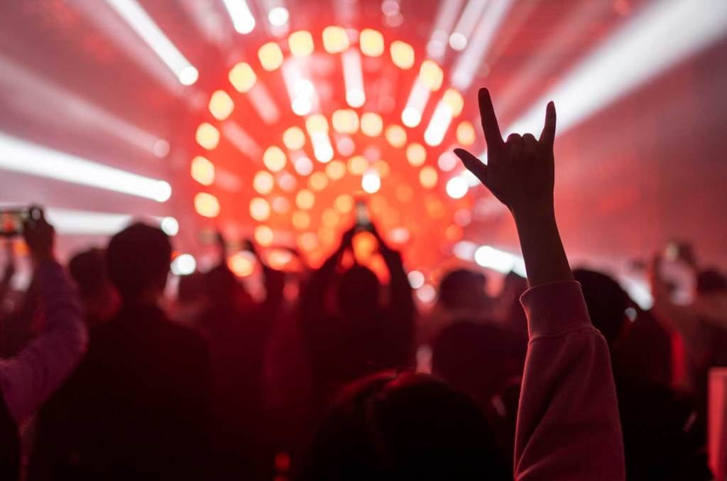 9-cheap-ticket-sites-with-cyber-monday-deals-to-get-tickets-to-olivia-rodrigo,-taylor-swift-& more