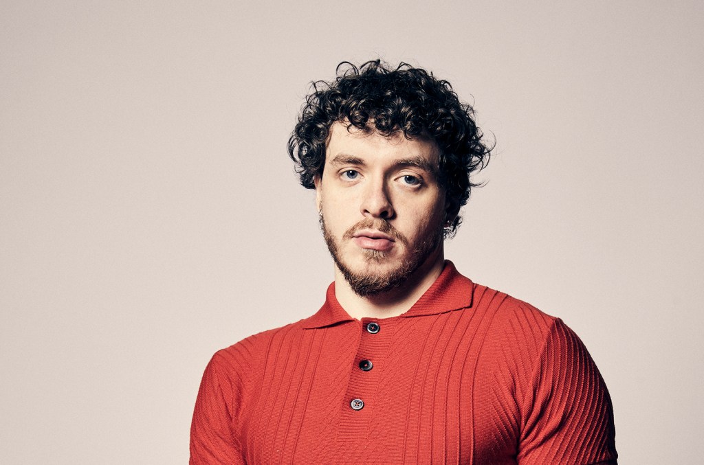 jack-harlow-celebrates-‘lovin-on-me’-becoming-his-third-hot-100-no.-1-&-he’s-just-‘warming up’
