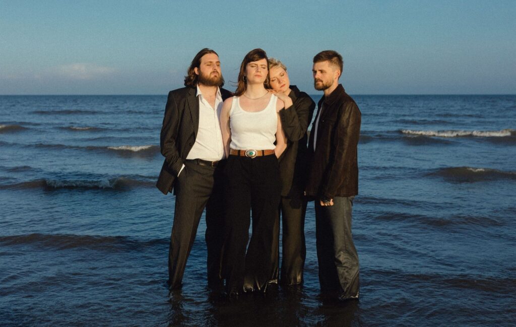 another-sky-announce-new-album-‘beach-day’-with-b-side-single-‘aimee-caught-a-moth’