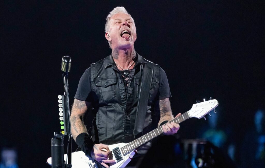 metallica-to-become-first-ever-major-metal-band-to-play-saudi-arabia