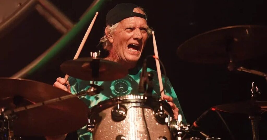 watch:-billy-&-the-kids-drop-video-of-late-era-grateful-dead-classic-“blow-away”