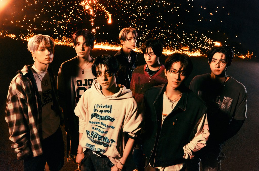 enhypen-score-sixth-top-10-on-album-sales-chart-with-‘orange blood’