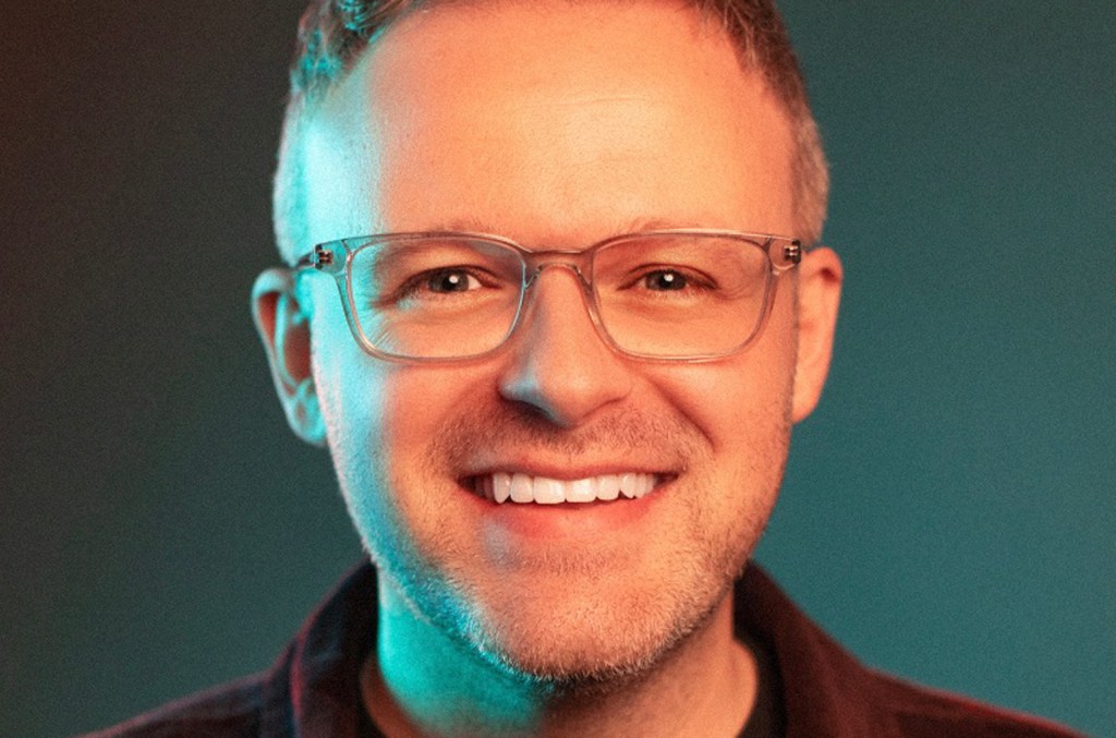 reba-mcentire-appoints-justin-mcintosh-as manager