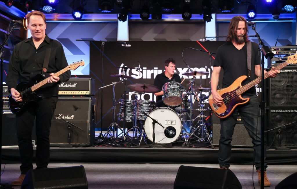 watch-keanu-reeves’-dogstar-perform-‘breach’-on-‘kimmel’
