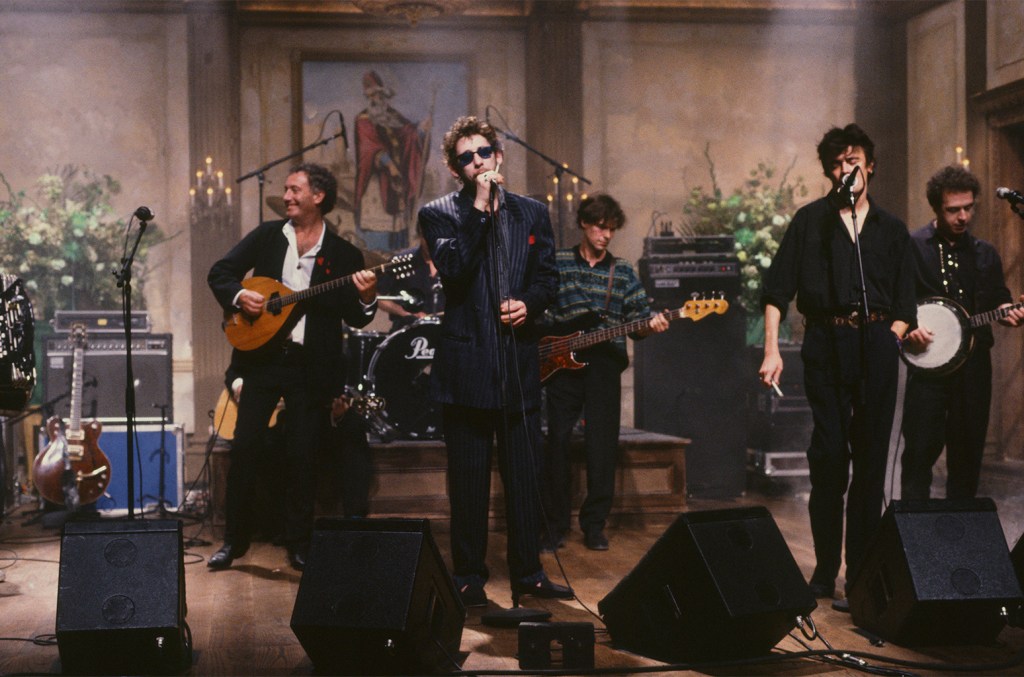 shane-macgowan,-pogues-singer-dies-at 65