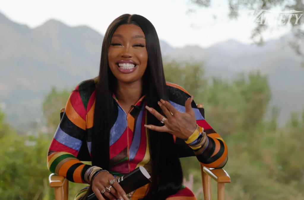 sza-explains-why-she-was-originally-‘frustrated’-by-rihanna-using-‘consideration’-on-‘anti’