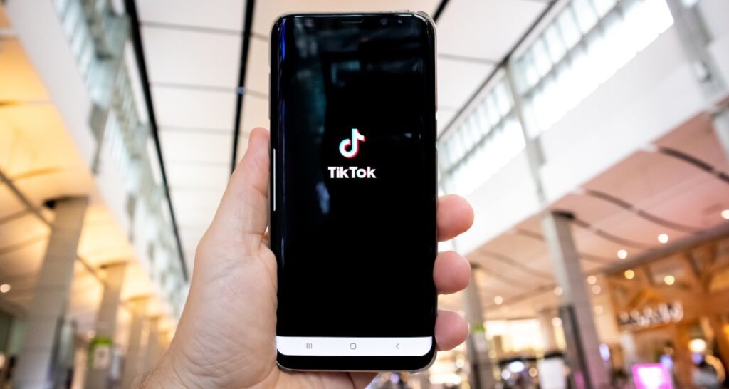 tiktok-and-ticketmaster-expand-partnership-to-over-20-countries:-‘we-hope-to-deliver-further-value-to-all-artists’