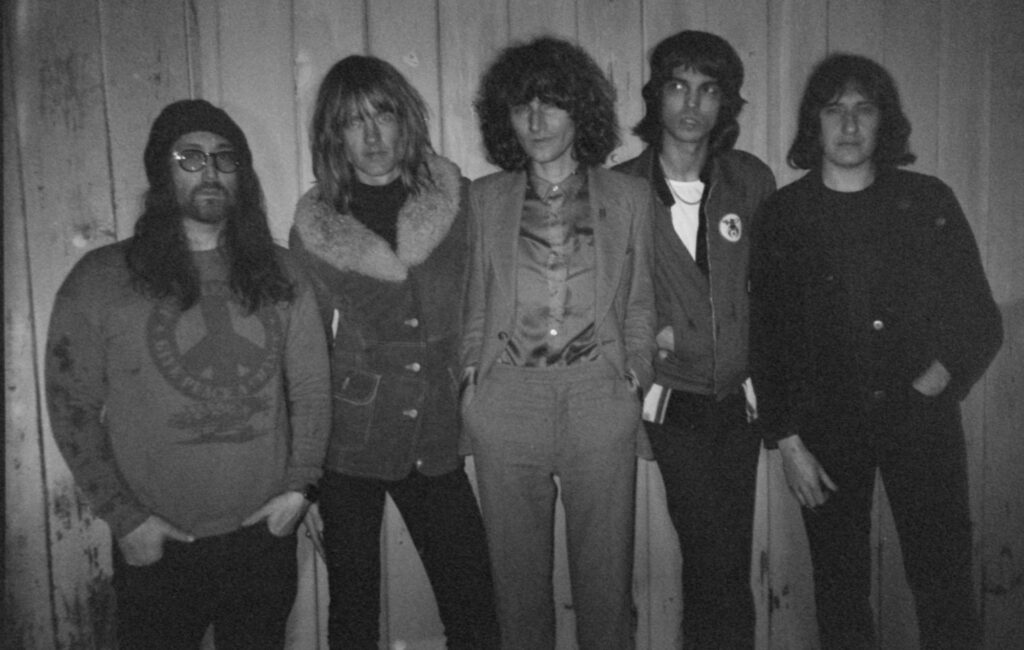 listen-to-sean-ono-lennon’s-psychedelic-cover-of-temples’-‘gamma-rays’