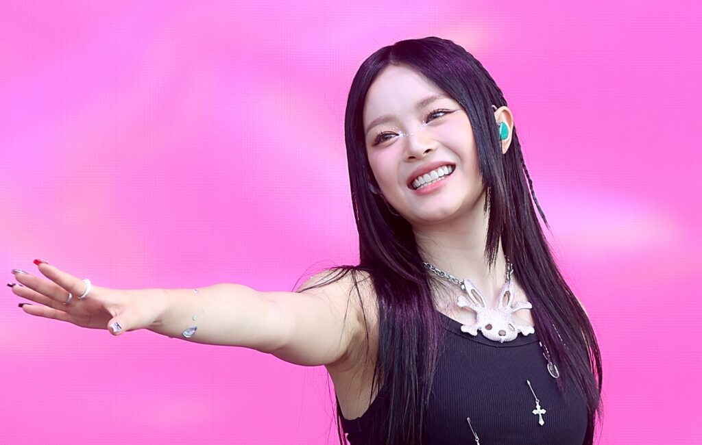 listen-to-newjeans’-hanni’s-angelic-cover-of-sarah-kang’s-‘once-in-a-moon’