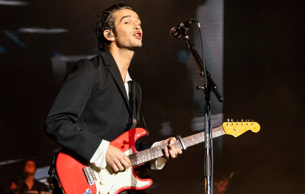 malaysian-government-decides-against-ban-on-all-concerts-after-the-1975-gay-kiss-row