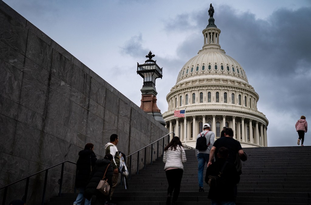 new-ticketing-bill-requiring-all-in-pricing,-refunds-for-canceled-shows-takes-key-step forward