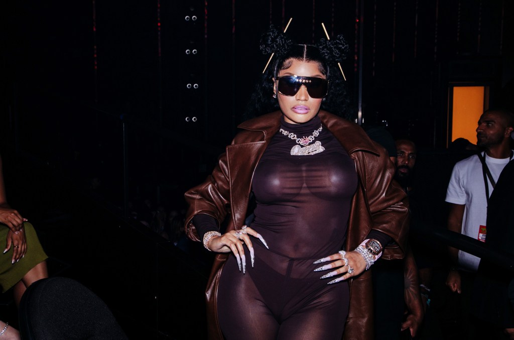 nicki-minaj-activates-barb-alert-system-in-‘pink-friday-2’-teaser:-‘approaching-#gagcity’
