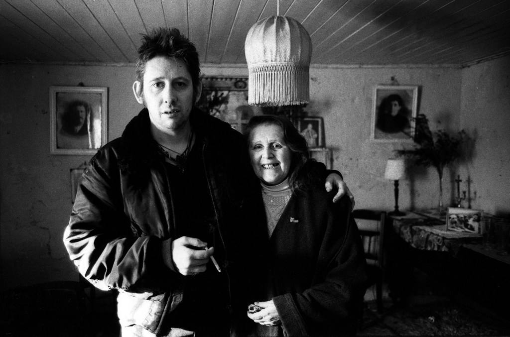 shane-macgowan’s-undertaker-prepares-to-give-the-pogues-icon-a-‘good send-off’