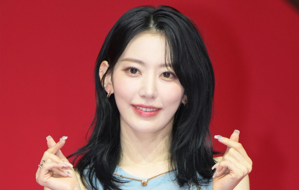 le-sserafim’s-sakura-says-she-gets-“pretty-serious”-about-‘animal-crossing’