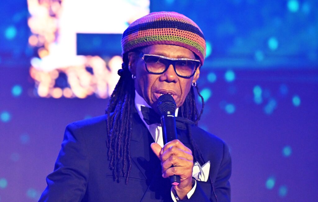 nile-rodgers-says-no-modern-record-label-would-give-david-bowie-a-chance-in-cut-throat-streaming-climate:-“those-days-are-truly-over”