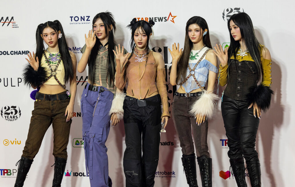 newjeans-to-perform-at-this-year’s-‘dick-clark’s-new-year’s-rockin’-eve’