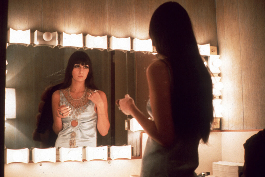 cher-says-rock-hall-of-fame-can-‘go-you-know-what-themselves’