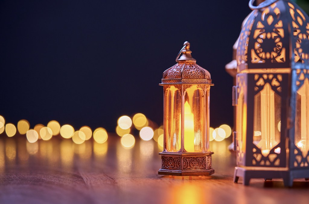 candle-warmer-lamps-are-taking-over-tiktok:-shop-the-no.-1-bestseller-on amazon