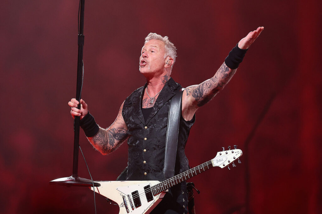 metallica’s-james-hetfield-has-a-message-+-goals-for-2024