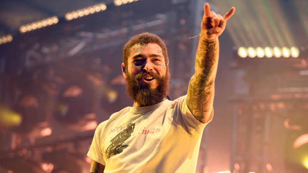 post-malone-delivers-celebratory-new-year’s-eve-show-at-las-vegas’-hottest-new-resort:-7-best moments