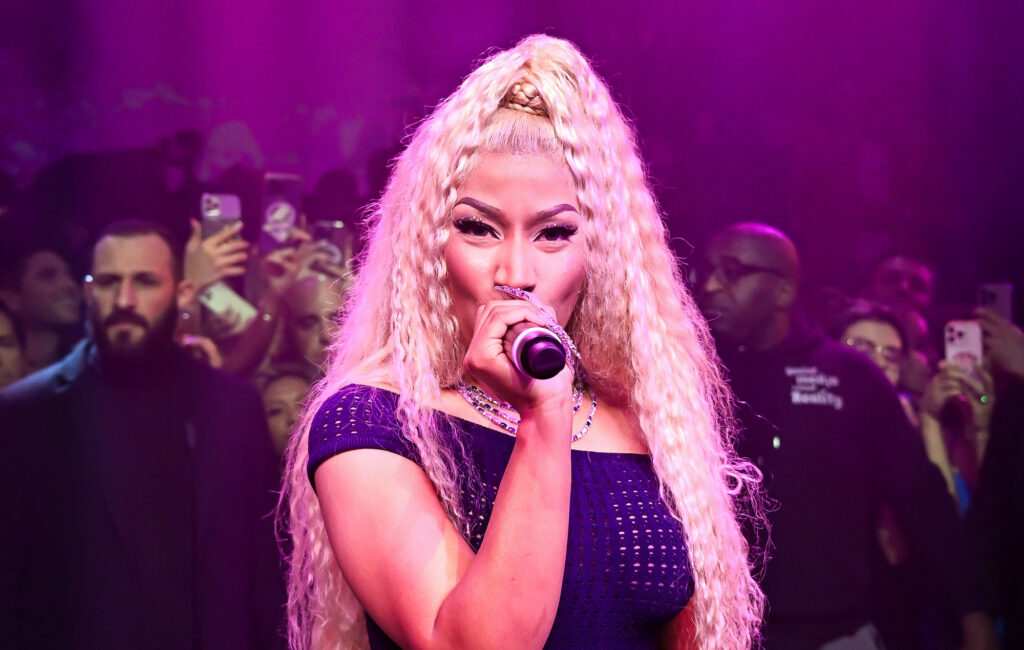 nicki-minaj-on-how-father’s-death-and-drake-shaped-‘pink-friday-2’