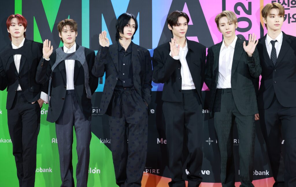 rookie-boyband-riize-return-with-dreamy-‘love-119’-music-video