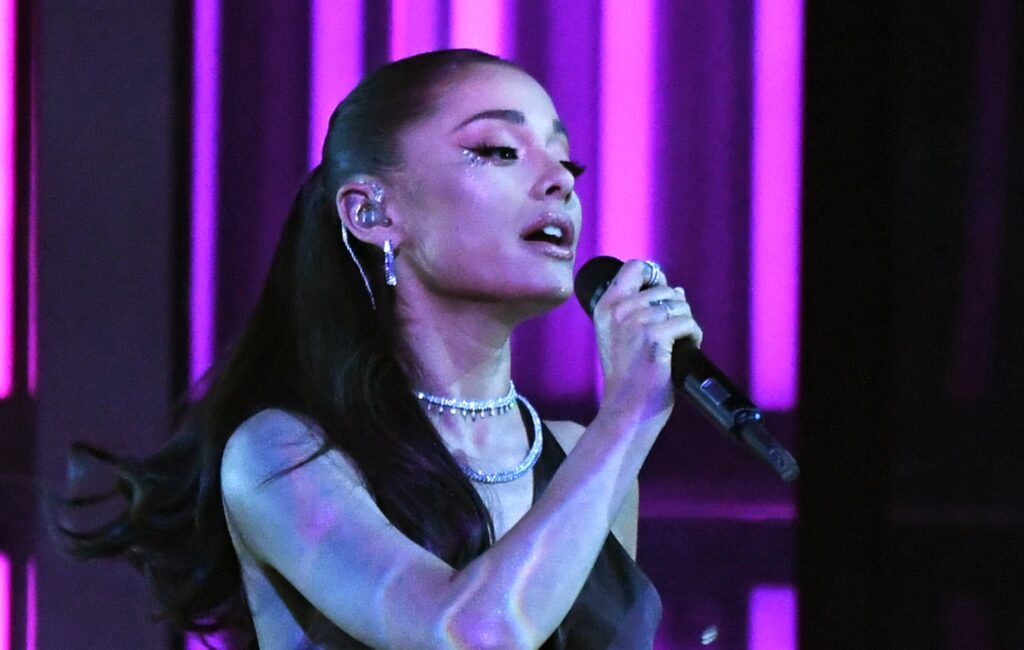 listen-to-ariana-grande’s-house-influenced-new-single-‘yes,-and?’